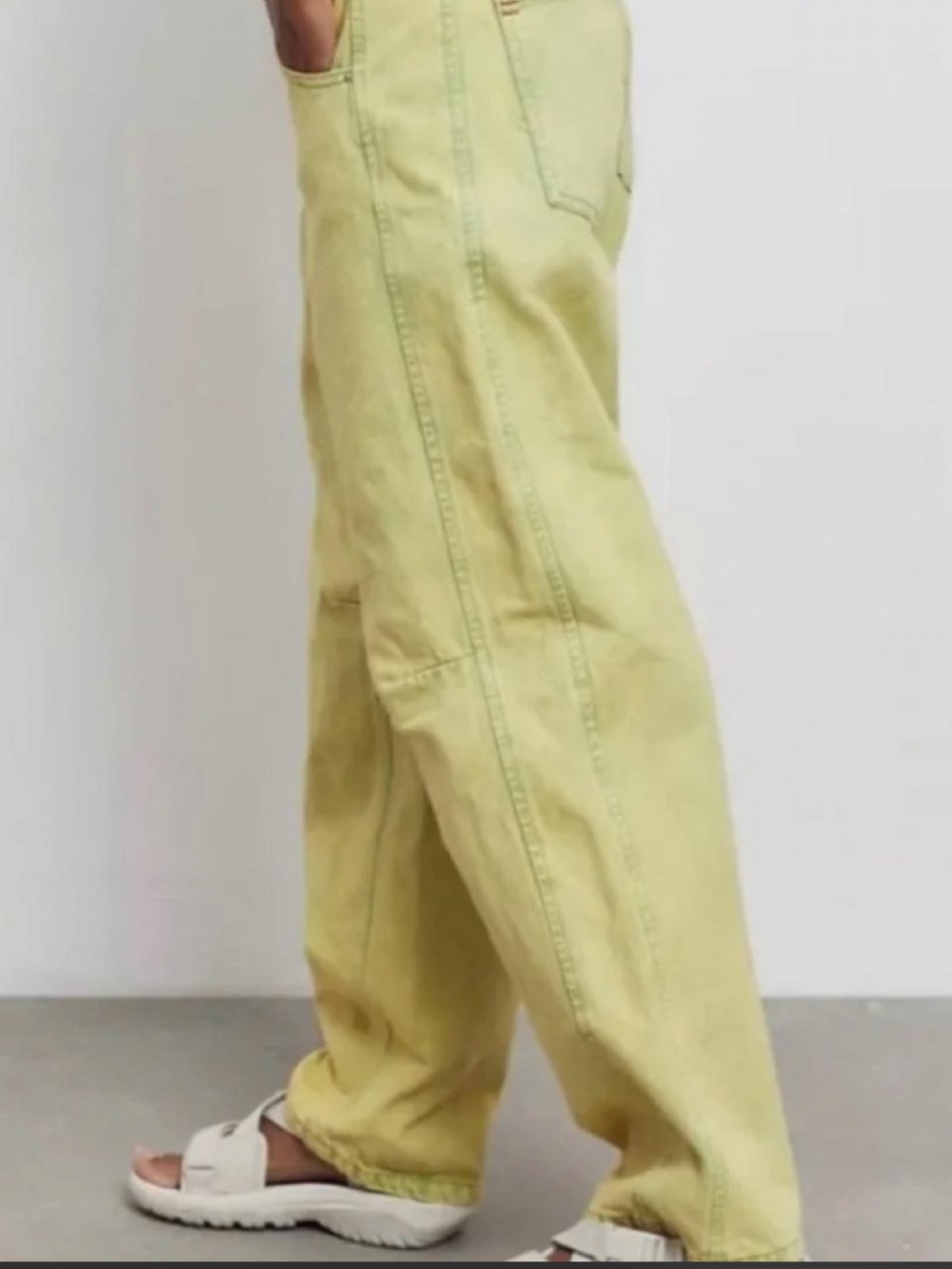 BDG Wide Leg Baggy Barrel Jeans Lime Green Denim 24 Waist Urban Outfitters EUC - Picture 3 of 11